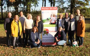 Von links stehend: Oliver (TSV Süstedt), Iris, Sören (TSV Süstedt), Christel, Heide, Imke, Jürgen, Petra, Jörg, Ursel; hockend: Nicole und Dörte
© Big Challenge / Petra Zöller